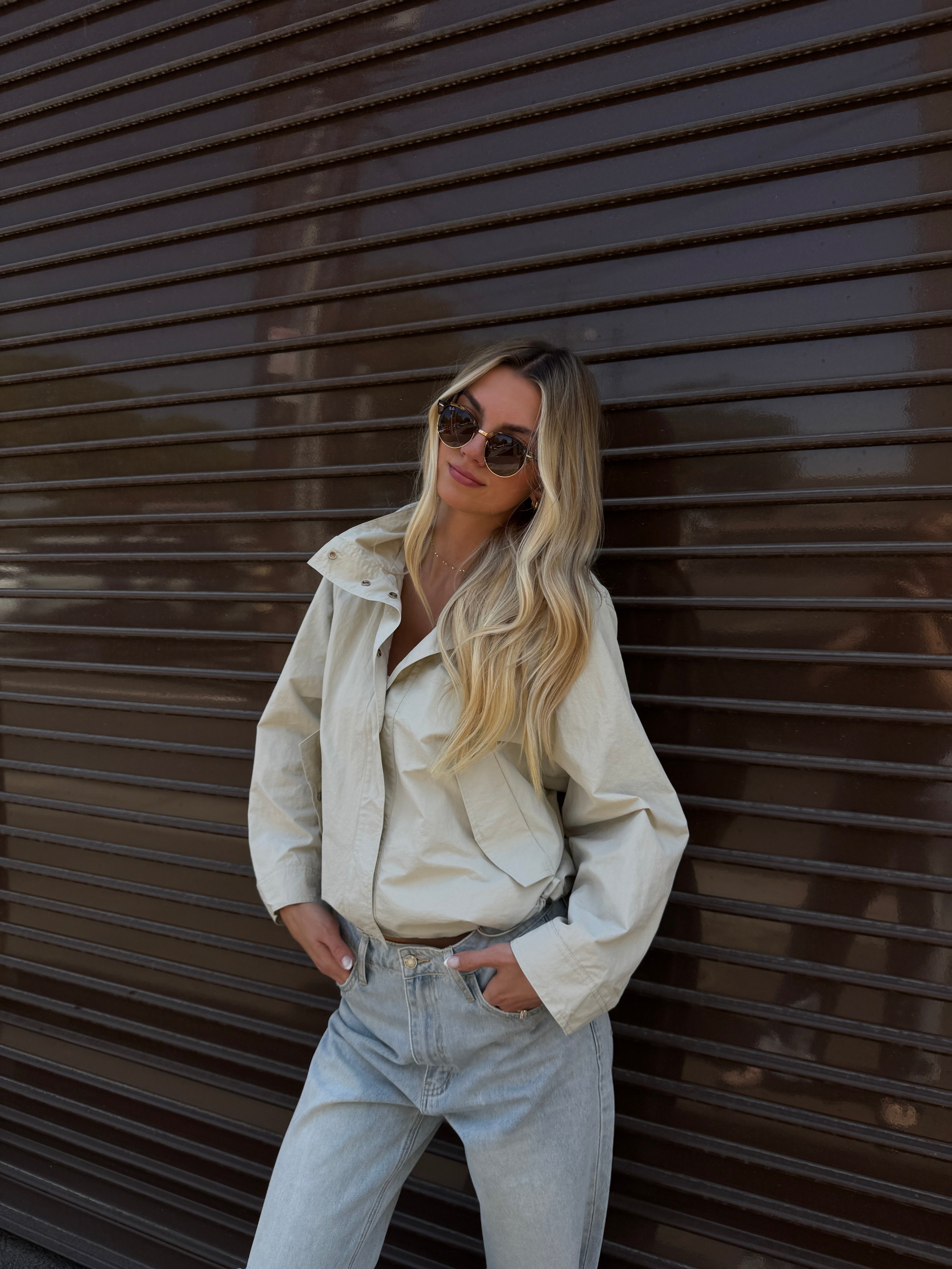 ESSENTIAL WINDBREAKER